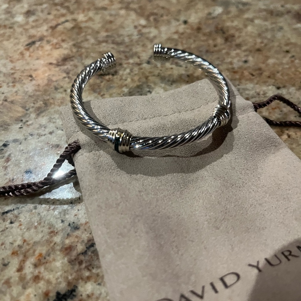 Classic David Yurman Cuff Bracelet 750-14k-Gold Silver 5mm Emerald Gemstone